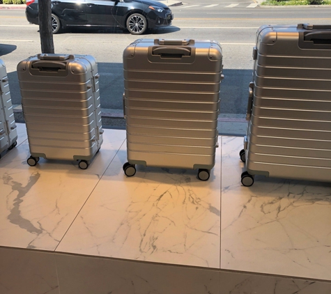 Away Luggage - Los Angeles, CA