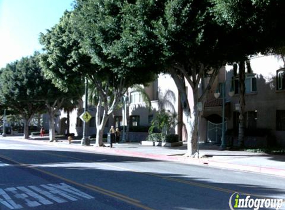 Villa Del Pueblo Apartments - Los Angeles, CA