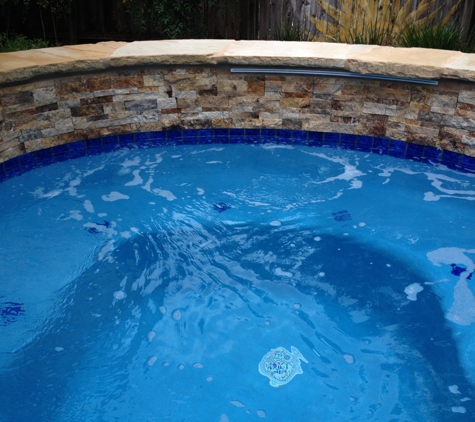 Select Pools & Backyard Escapes - Selma, TX