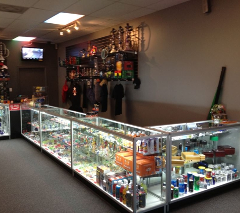 Pine-Apple Xpress Smoke Shop - Houston, TX