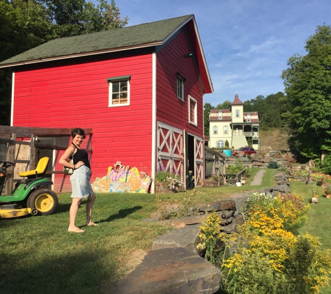 Catskill Mountain Country Store - Windham, NY