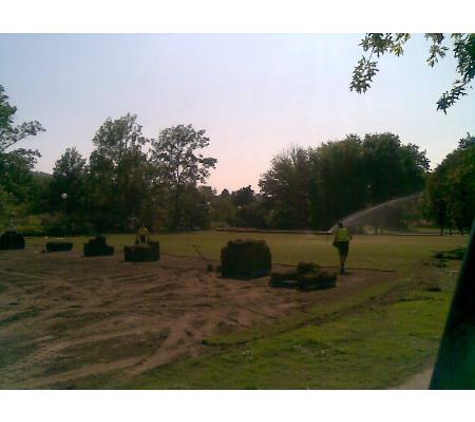 McMahon's Lawn Turf & Maintenance - Googong, NSW
