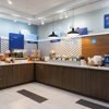 Holiday Inn Express & Suites Los Angeles Downtown West by IHG gallery
