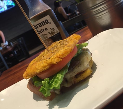 PINCHO Burgers and Kebabs - Hialeah, FL