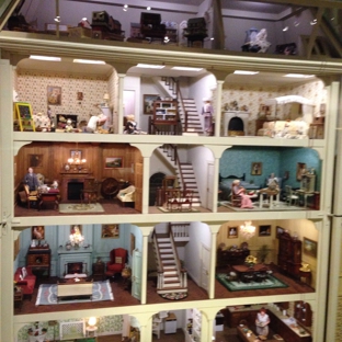 The Mini Time Machine Museum of Miniatures - Tucson, AZ
