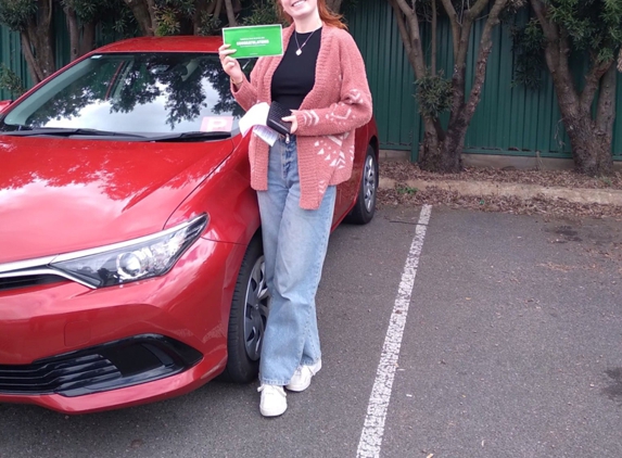 Deanna's Driving School - Mount Clear, VIC