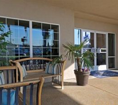 Charter Inn & Suites - Tulare, CA