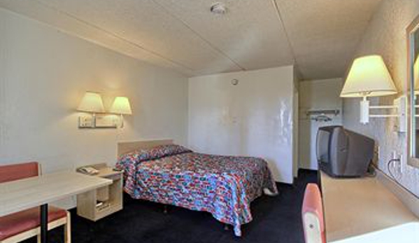 Motel 6 - Madison Heights, MI