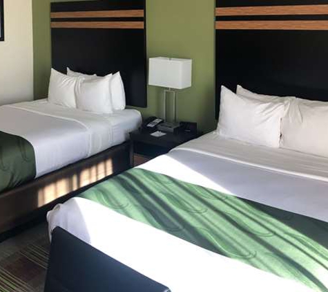 Quality Inn & Suites - Mount Vernon, MO