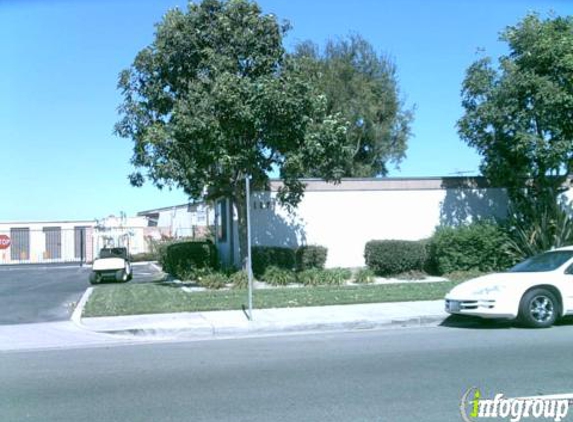 Lincoln Self Storage - Orange, CA