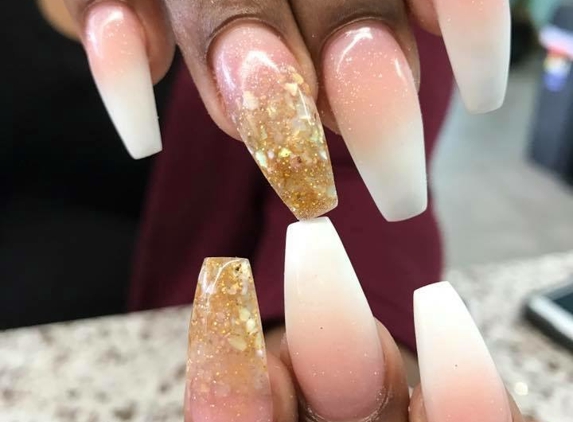 Cosmo Nail & Spa - Mesquite, TX