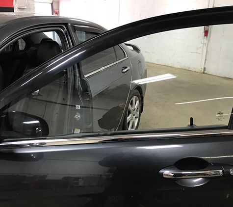 CNC Auto Glass - Kansas City, MO