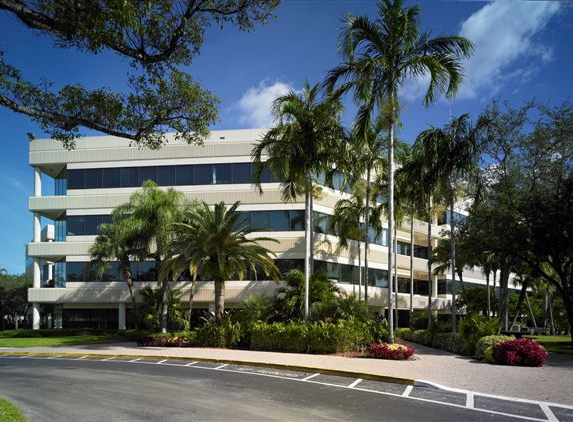 H M C LENDING - Hollywood, FL