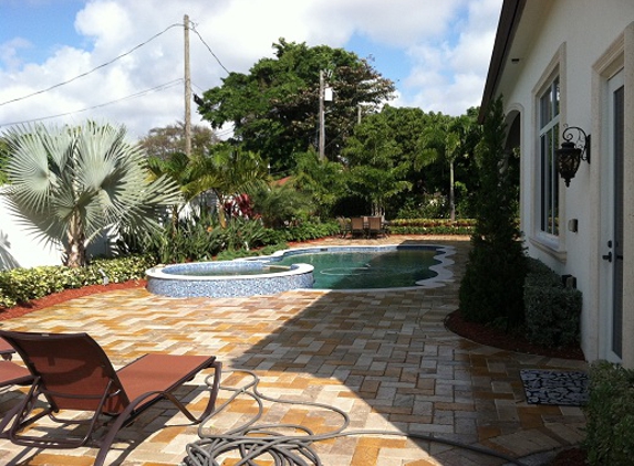 Reynelvy Landscaping Inc. - Miami, FL