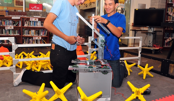 Bosque School - Albuquerque, NM. Vex Robotics team prepping for the state competition!