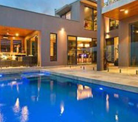 Liquid Pool Design - Byron Bay, NSW. Peter Of Liquid Pool Design Has Been Building Swimming Pools For Over 30 Years