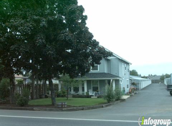 Ivy Street Mini Storage - Canby, OR