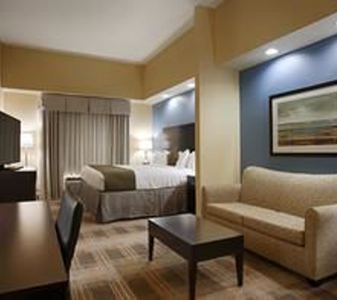 Best Western Plus Fort Worth Forest Hill Inn & Suites - Fort Worth, TX