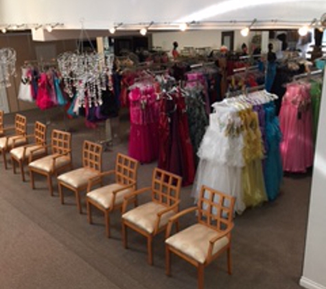 Amy's Amor Bridal & Dress Boutique - Orange, CA