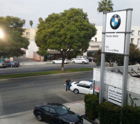 Pacific BMW - Glendale, CA