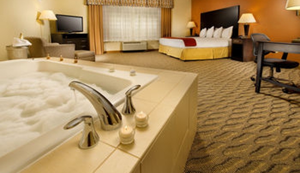 Holiday Inn Express & Suites Manassas - Manassas, VA