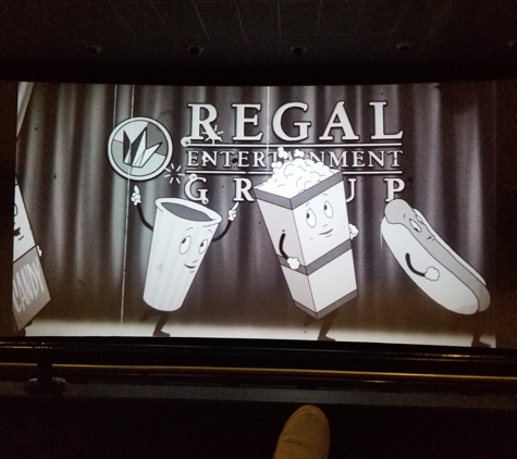 Regal Cinemas Crossroads 8 - Bellevue, WA