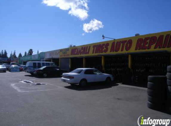 Chinoz Auto Body - Winnetka, CA