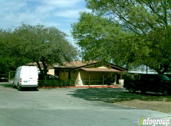 Universal City Animal Hospital - Universal City, TX