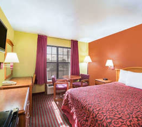 Days Inn by Wyndham McAllen - Mcallen, TX