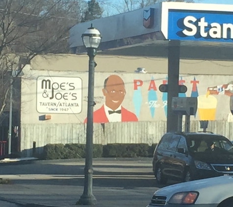 Moe's & Joe's Bar & Grill - Atlanta, GA