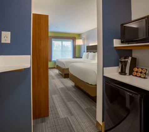 Holiday Inn Express & Suites Dallas - Grand Prairie I-20 - Grand Prairie, TX