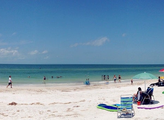 Blue Water Beach Club - Holmes Beach, FL