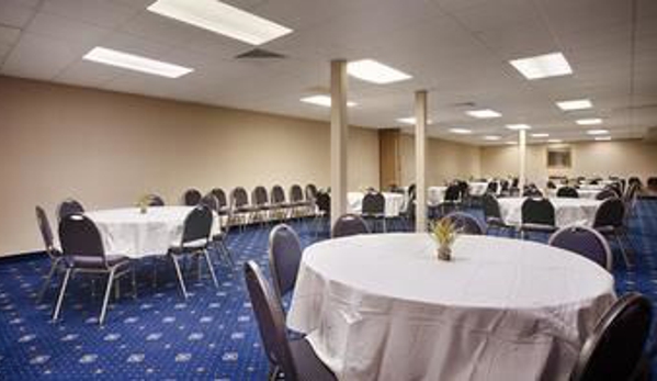 Best Western Plus Alexandria / Fort Belvoir - Alexandria, VA