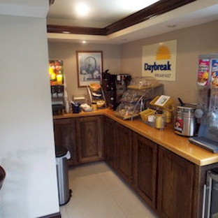 Days Inn - Dahlonega, GA