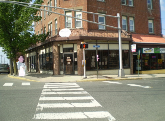 The Place for Vintage Music and Antiques - Keyport, NJ