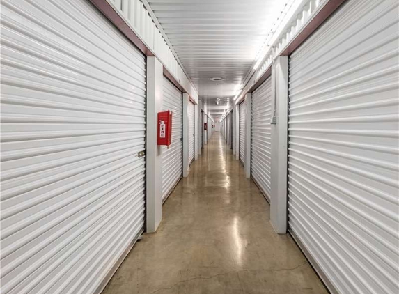 Extra Space Storage - Desoto, TX