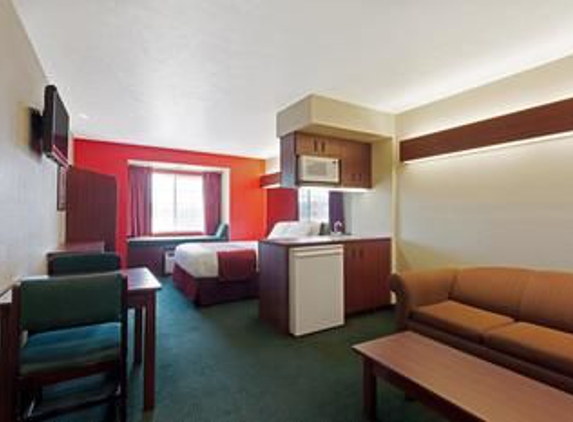 Microtel Inn & Suites by Wyndham Brandon - Brandon, MS