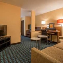 Fairfield Inn & Suites Columbus - Hotels