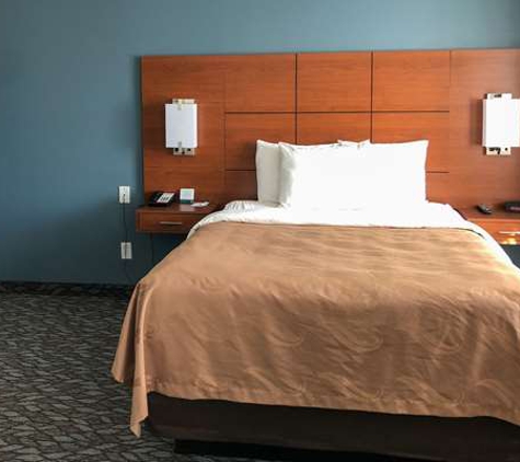 Quality Inn & Suites Watertown Fort Drum - Calcium, NY