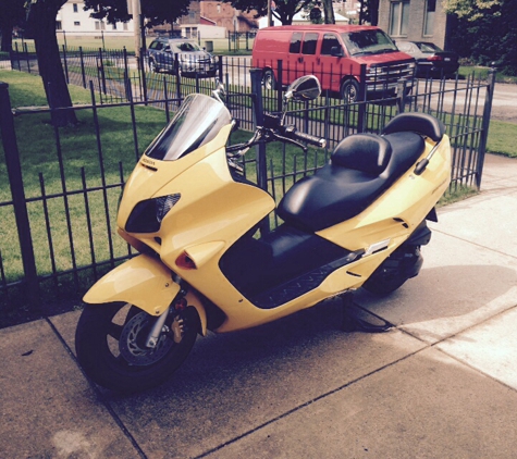 Sill's Motor Sales - Cleveland, OH. 2006 Honda Reflex Scooter, THANK YOU "SILL'S MOTOR SALES for the referral! This cycle is automatic! Just gas & go! "NICE"