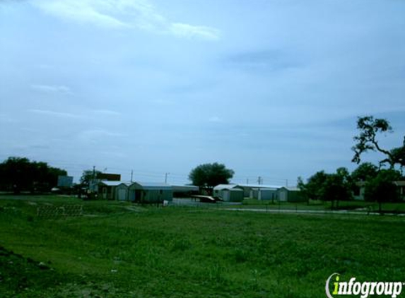 Polly Peak Storage - Bandera, TX