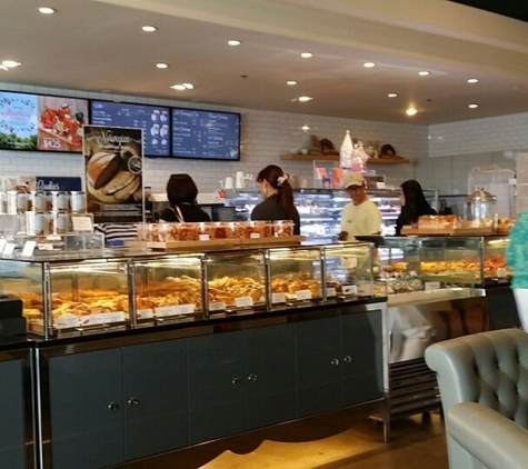 Paris Baguette - Garden Grove, CA