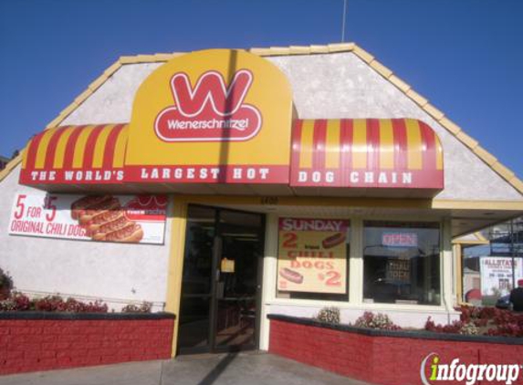 Wienerschnitzel - Northridge, CA