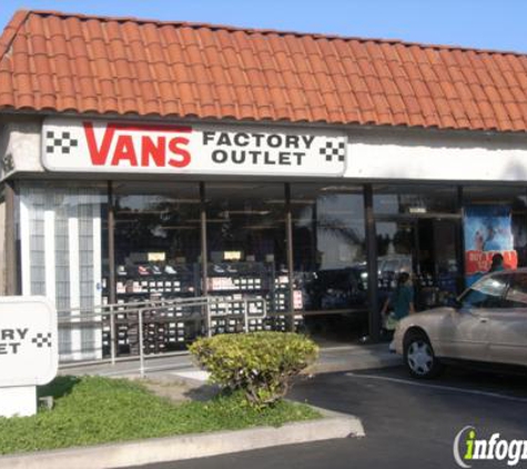 Vans Outlet - Norwalk, CA