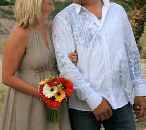 A Wedded Bliss, Annie Lane, Officiant - Chino Valley, AZ