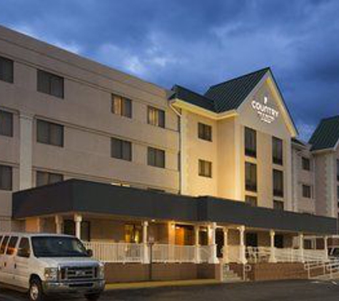 Country Inns & Suites - College Park, GA