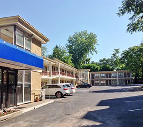 Americas Best Value Inn - Schenectady, NY