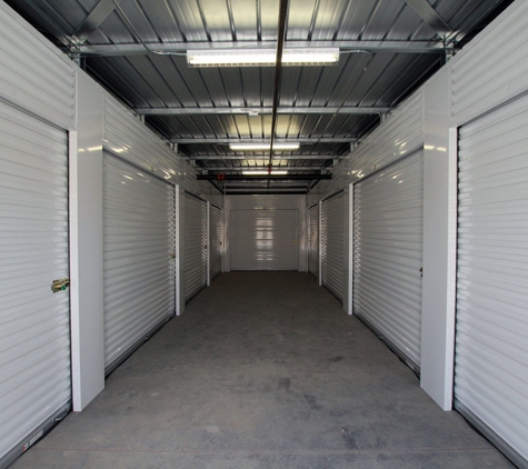 Rocklin Del Rio Self Storage - Rocklin, CA