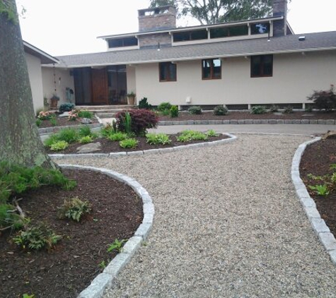 Brito's Landscaping & Maintenance Corp - Abington, MA