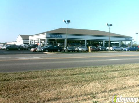 M'Lady Nissan - Crystal Lake, IL